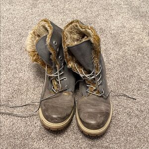 Timberland Gray Fur-Lined Boots